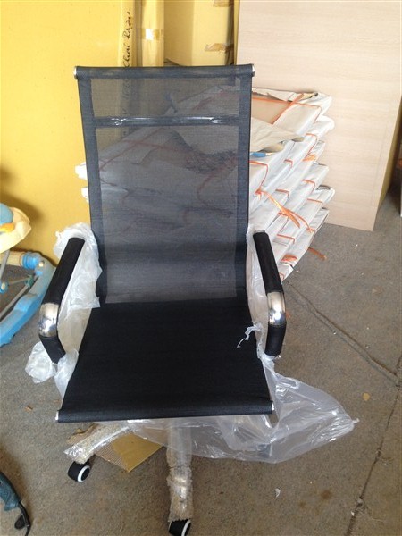 Thanh lý ghế trưởng phòng lưng lưới mới 100% tại Hà Nội - Ảnh 2